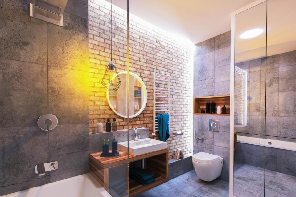 Bahnhofssanierung: REBA IMMOBILIEN GmbH: Bahnhof Sanierung & Bahnhof Umbau