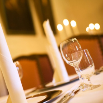 Hotelsanierung: REBA IMMOBILIEN GmbH: Hotelsanierung, Hotelrenovierung, Hotelmodernisierung, Hotelumbau, Hotelerweiterung von Hotels: Deutschland, Österreich, Schweiz